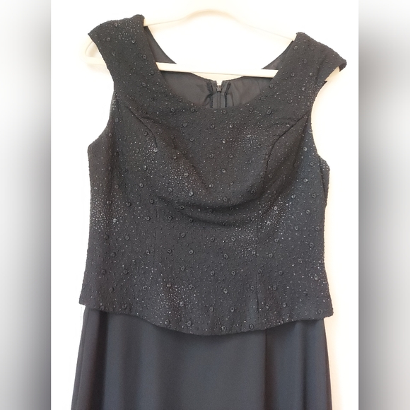 Vintage Poly USA, Made in USA, Layered Formal Dress Size M - Picture 5 of 11